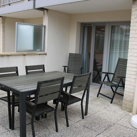 Nice Apartment With Terrace Near The Sea 브레뒨느 외부 사진