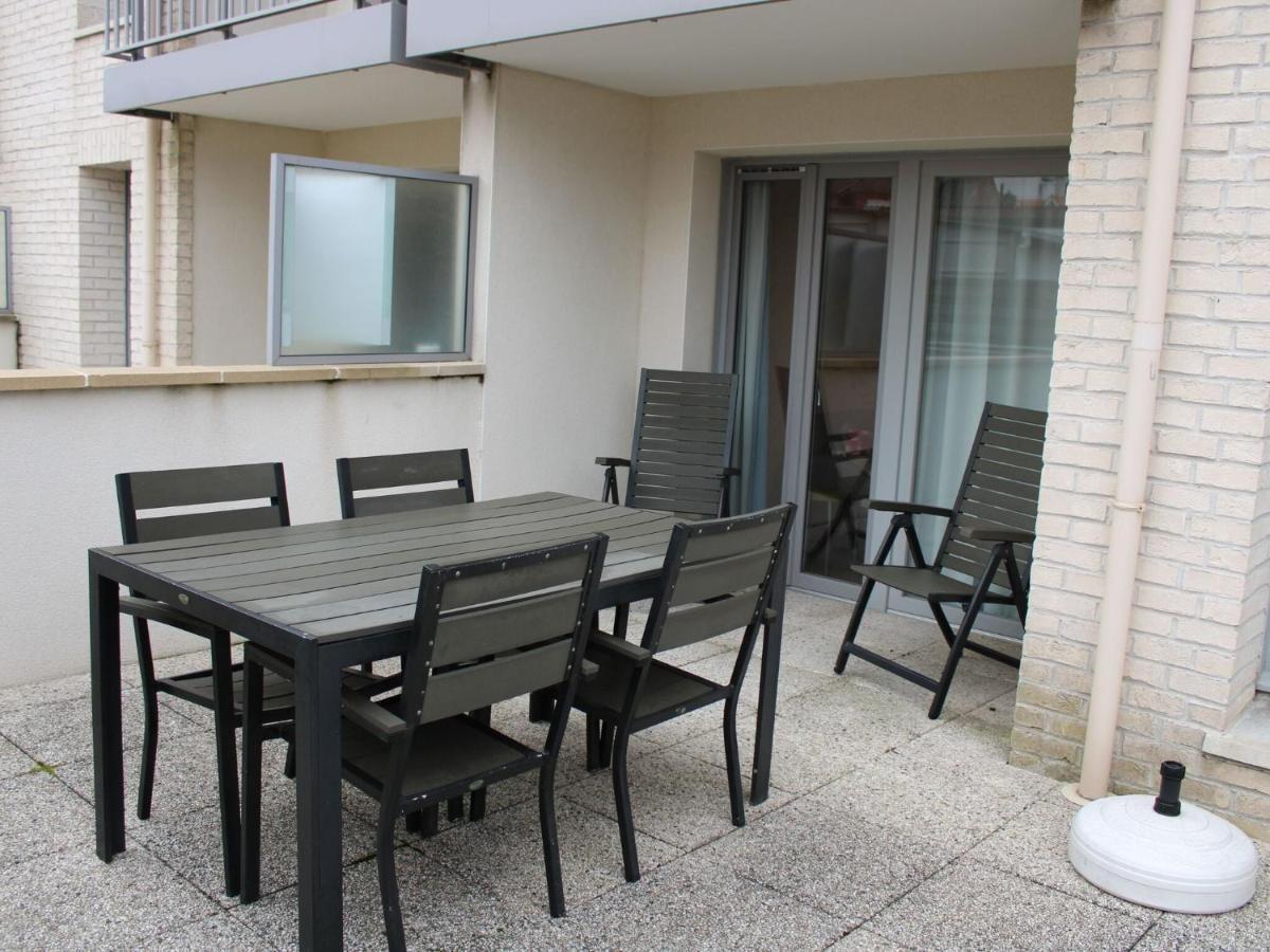 Nice Apartment With Terrace Near The Sea 브레뒨느 외부 사진