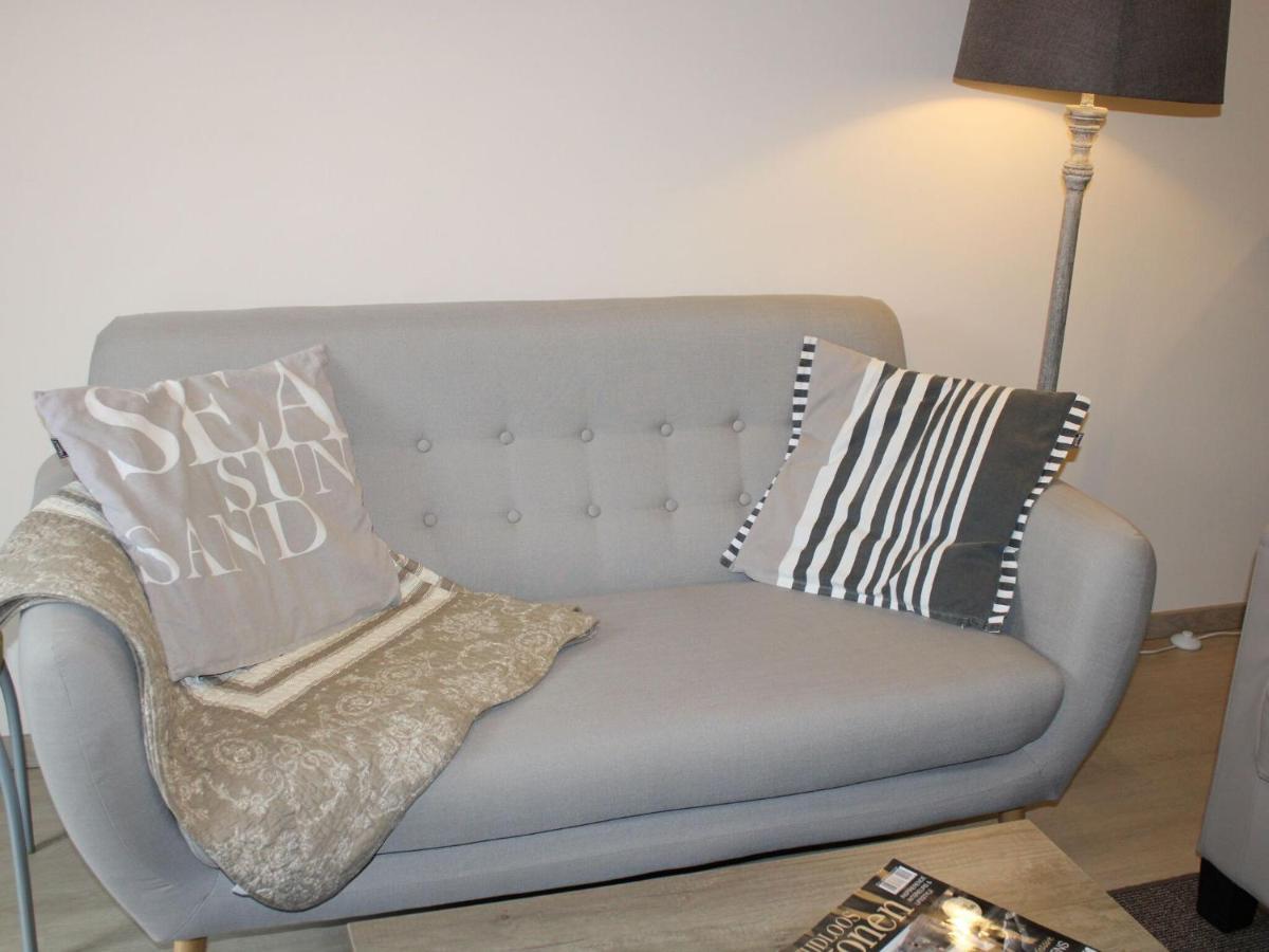 Nice Apartment With Terrace Near The Sea 브레뒨느 외부 사진