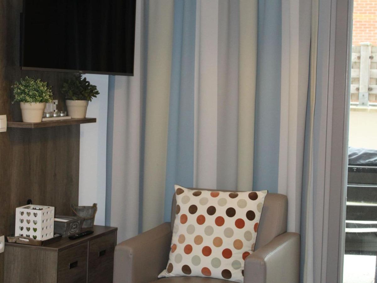 Nice Apartment With Terrace Near The Sea 브레뒨느 외부 사진